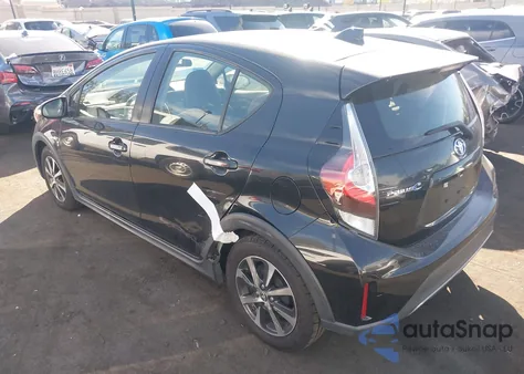 2018 Toyota Prius C Four z USA, uszkodzony, nr VIN JTDKDTB39J1601179